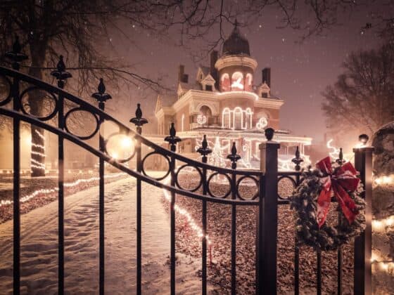 Christmas-at-the-Seiberling-REQUIRED-PHOTO-CREDIT-TO-PAULA-GOFF