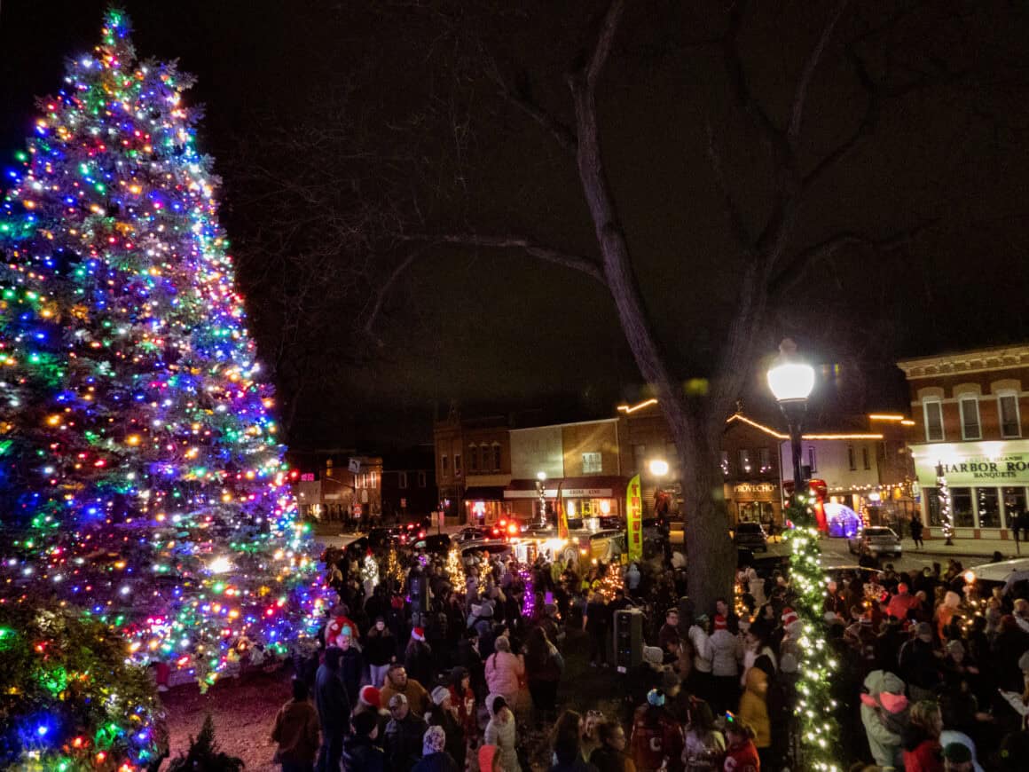 Crown-Point-Tree-&-Tank-Lighting-Ceremonies