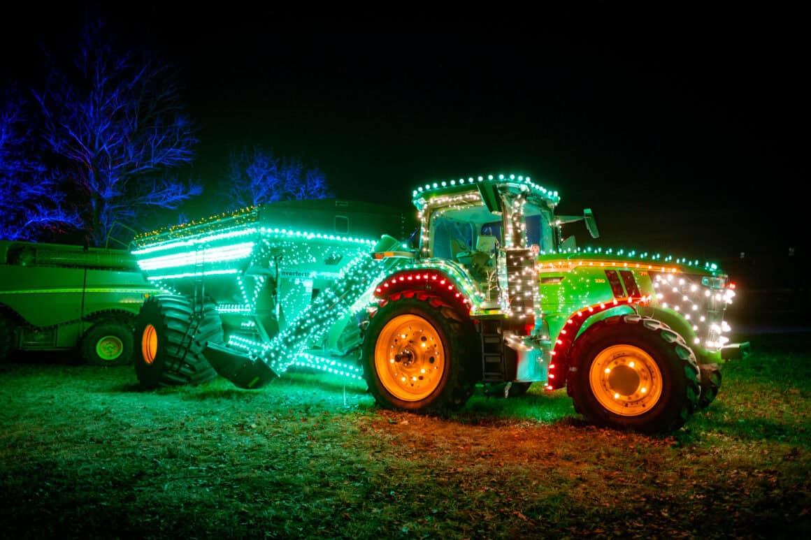 Holidays-Fair-Oaks-Farms