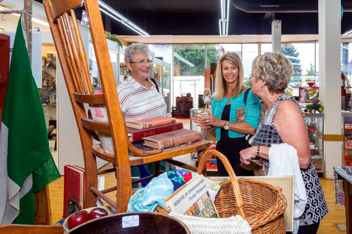 Cambridge-City-Antique-Shopping