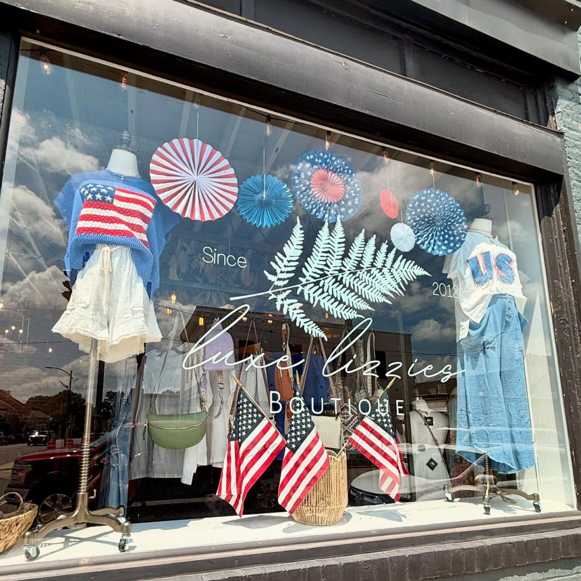 Luxe-Lizzie's-Boutique-Centerville
